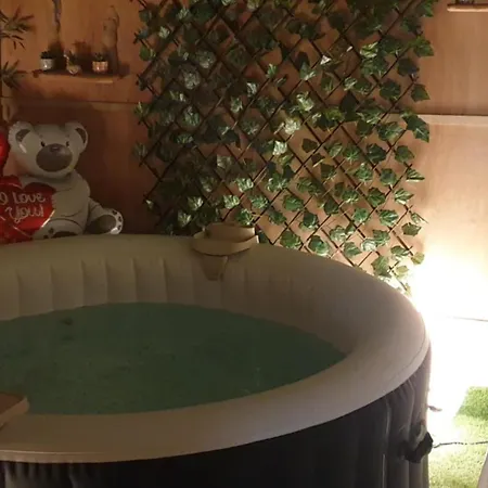 Le Vesuve Avec Jaccuzi Apartment Saint-Genis-de-Saintonge