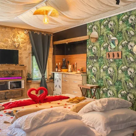 Le Vésuve Avec Jaccuzi