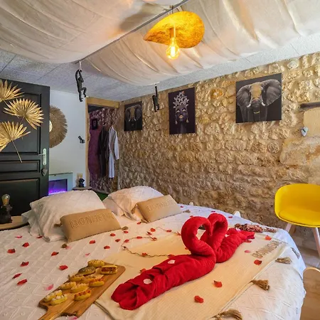 Le Vesuve Avec Jaccuzi Lejlighed Saint-Genis-de-Saintonge