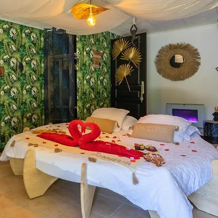 Lejlighed Le Vesuve Avec Jaccuzi