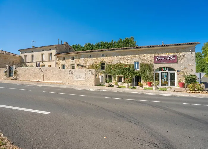 Le Vésuve Avec Jaccuzi Saint-Genis-de-Saintonge